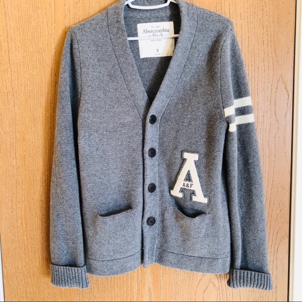 Abercrombie and Fitch| Women’s Vintage Cardigan Size Small
